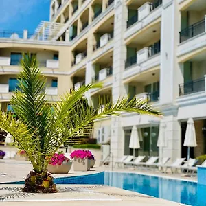 4* Aparthotel Penelopa Palace &